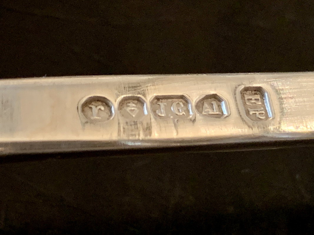 E0FFDEA4-4B6D-4FDF-B0CB-F0F636B03A11