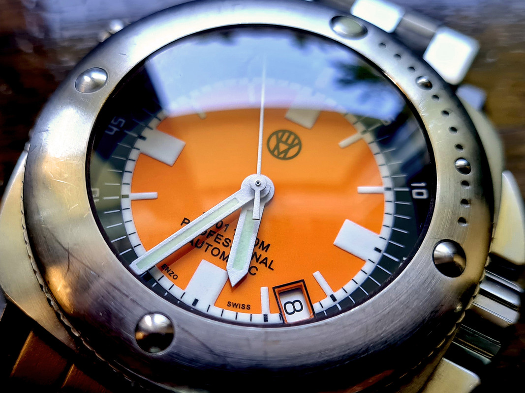 Enzo_Mechana_V001_173551S