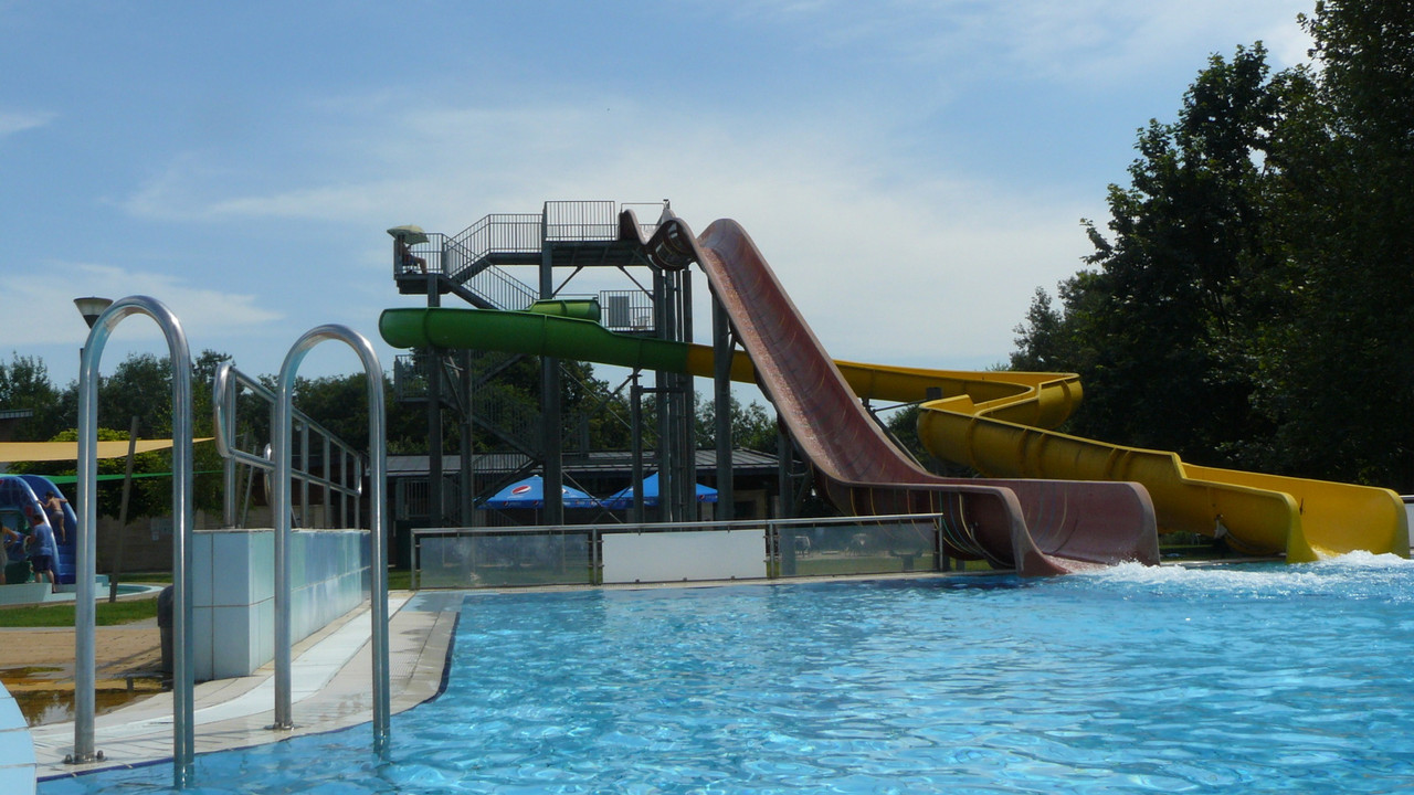 [Obrazek: f12986fefec6c781.jpg]