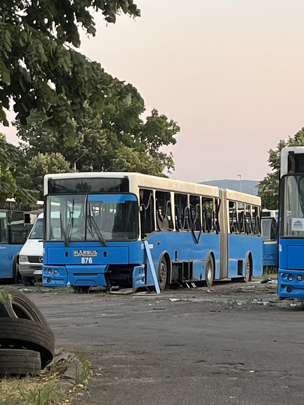 3B97ED40-D442-425B-B948-39B91BFE042C