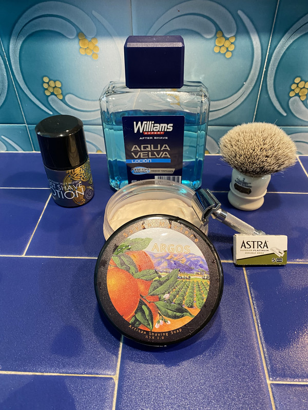 E7F747CF-D260-4C2A-B554-E154DF6A4ADB