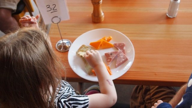chlidren-food.jpg