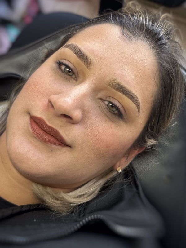 Micropigmentación de Cejas