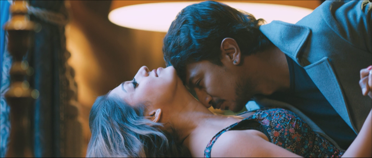 vlcsnap-2024-12-19-21h17m57s963