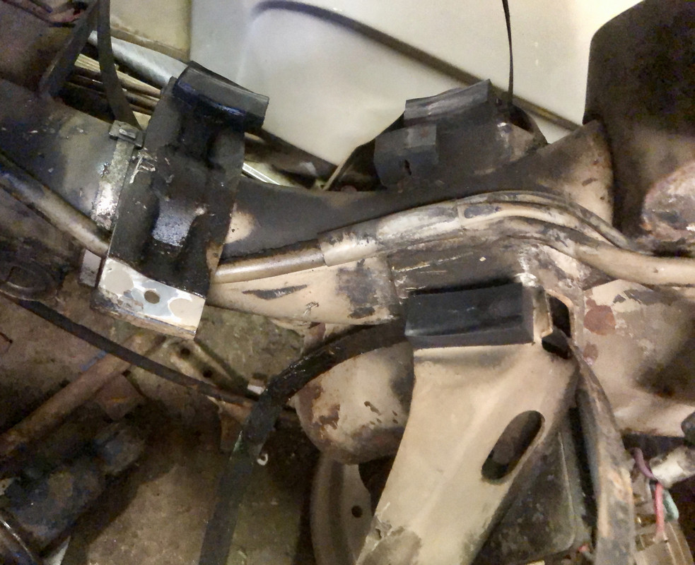 40F7DC1C-1B38-4C1C-B75C-6887349A1202