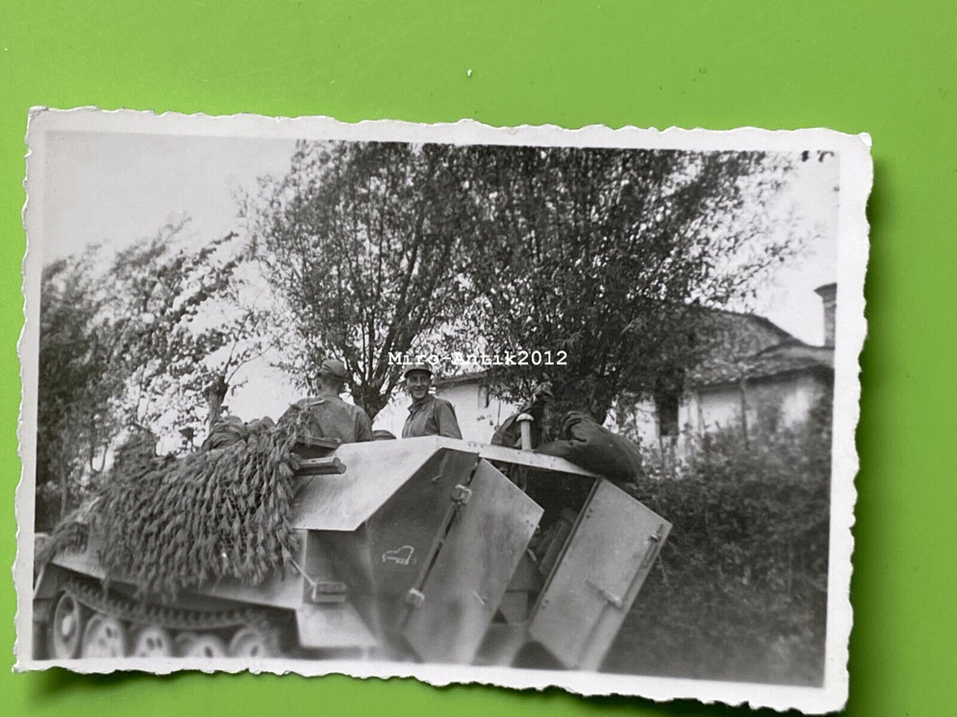 Foto, Wk2, Schützenpanzerwagen Sd.Kfz. 251 in Italien 1943, Zug Trupp 7