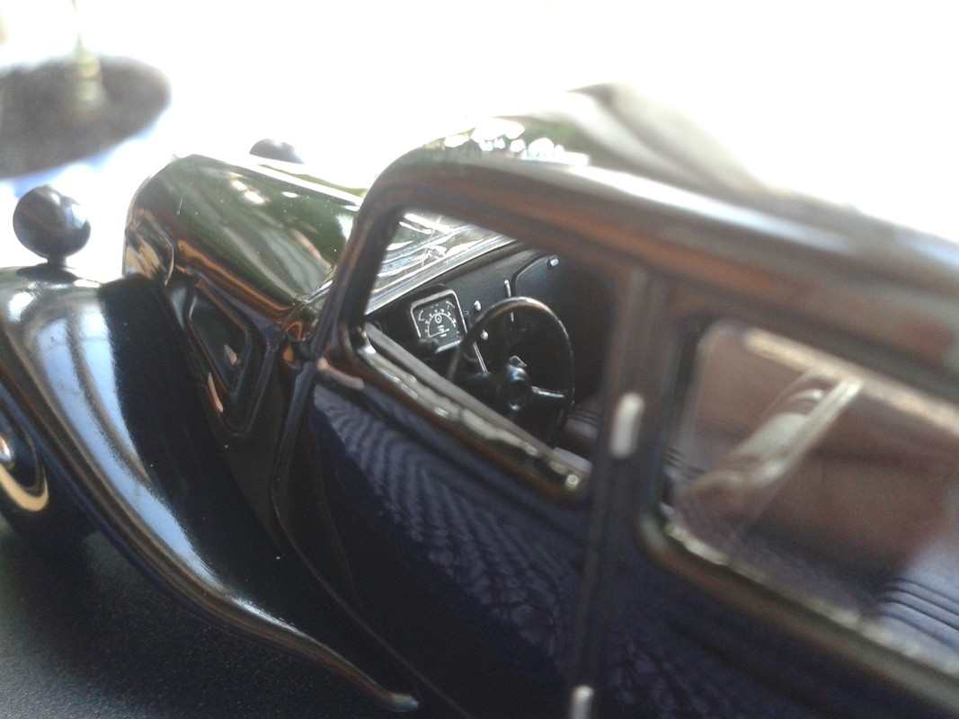 1935 Citroën Traction Avant 11 A Limousine (Ixo – nº4 Les Classiques de l´Automobile - Auto Plus) (1