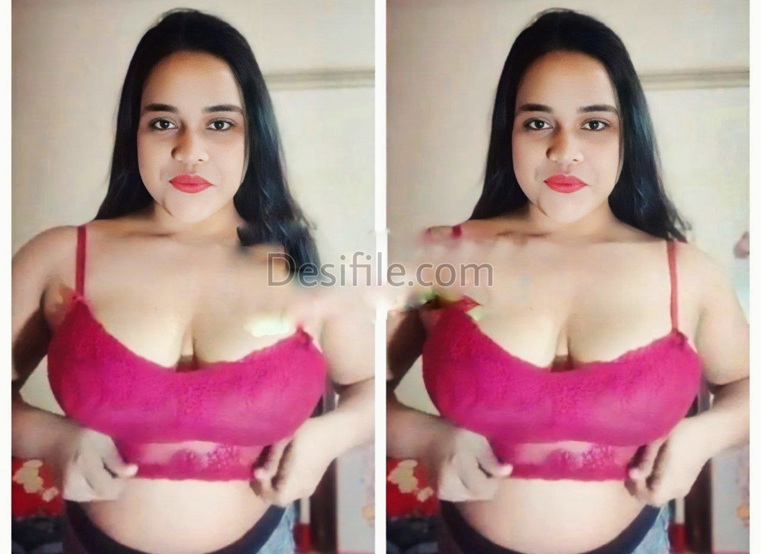 Big boobs girl showing her ass and fingering new viral video