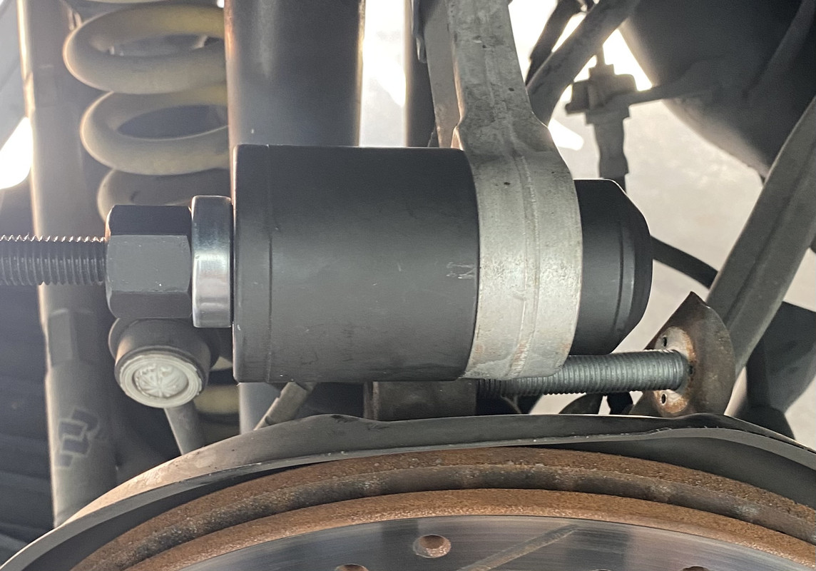 B5560450-DF6E-47CD-953D-F01B82FAA58F