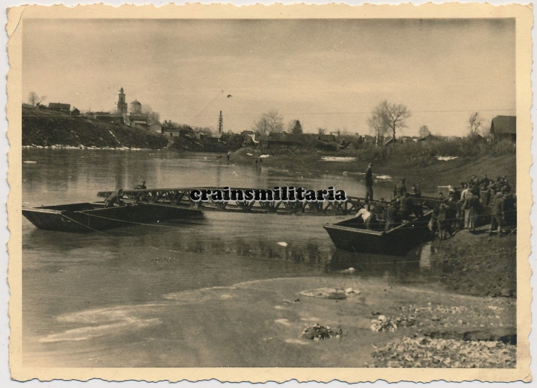 Orig. Foto Wolga Fähre Ponton b. orthodoxe Kirche in RSCHEW Rshe
