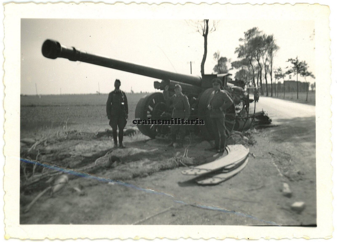 Orig. Foto 17 cm Beute Artillerie Geschütz b. Dünkirchen Calais Frankreich 1940.