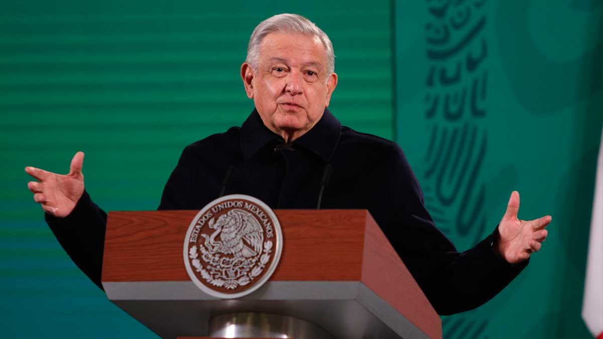 AMLO manda al secretario de Hacienda a Perú en apoyo a Pedro Castillo