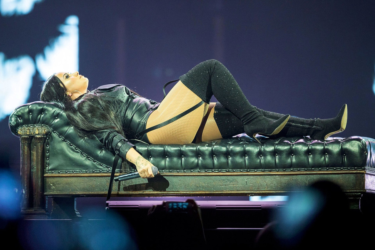 Demi-Lovato-18
