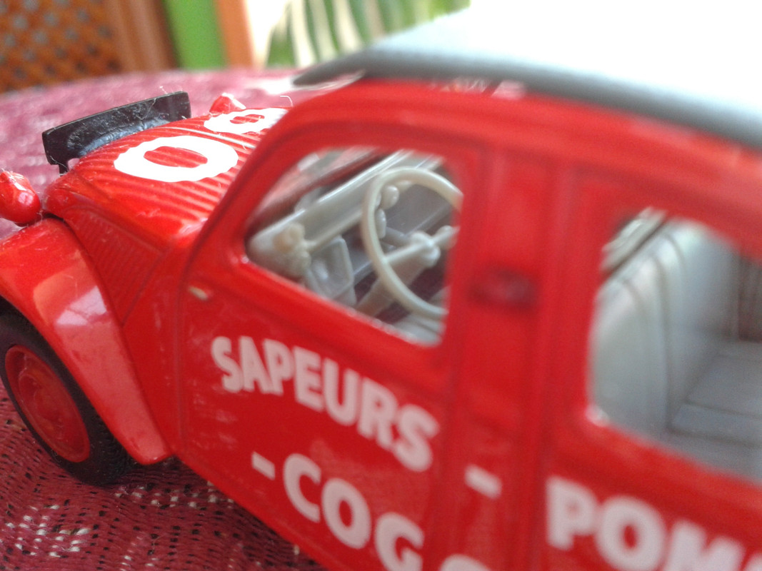 1952 Citroën 2cv bicéfalo “Bomberos de Cogolin” (Norev – nº8 Colección Citroën 2Cv. SALVAT) (12)