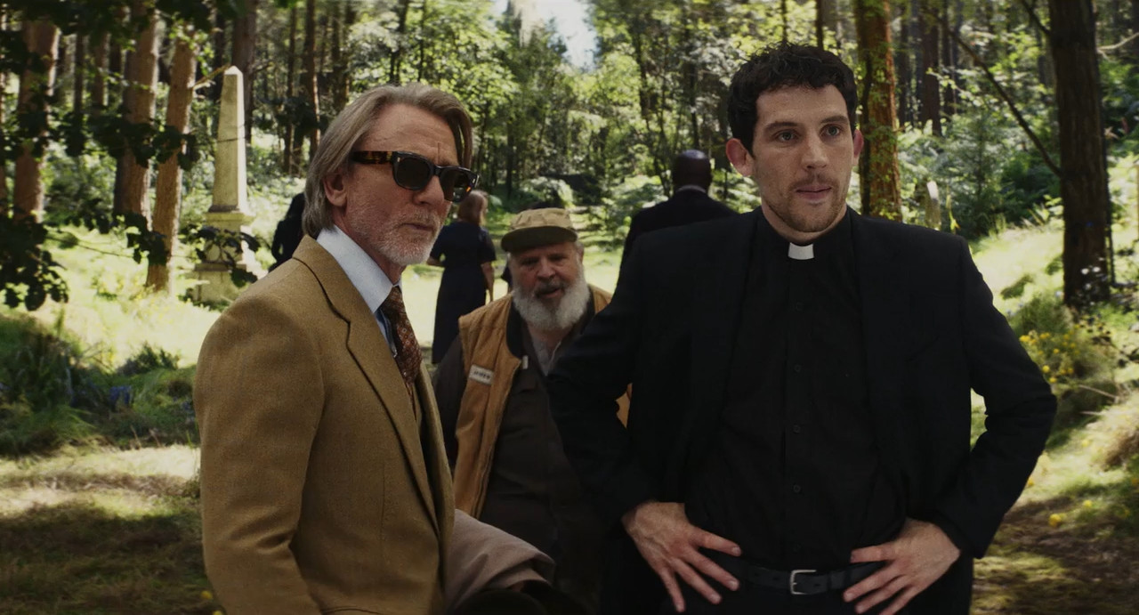 Wake Up Dead Man: A Knives Out Mystery 2025 WebRip [Hindi + English] 480p 720p ESub Screenshot