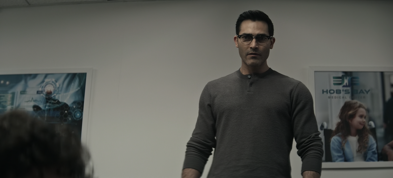 Superman.&.Lois.S03E11.Complications.1080p.10bit.AMZN.WEB-DL.DDP5.1.HEVC-Vyndros.mkv_snapshot_15.35_