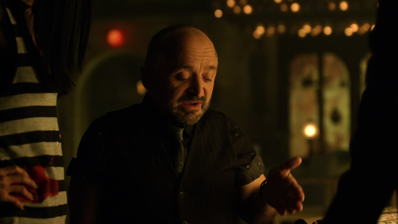 Lost Girl (2010) - S03E01 - Caged Fae (1080p BluRay x265 Langbar