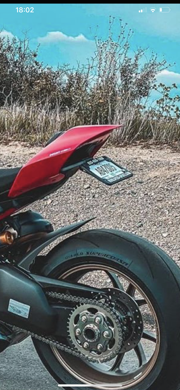 2C110225-79E4-4AF4-8327-C87942D5FC19