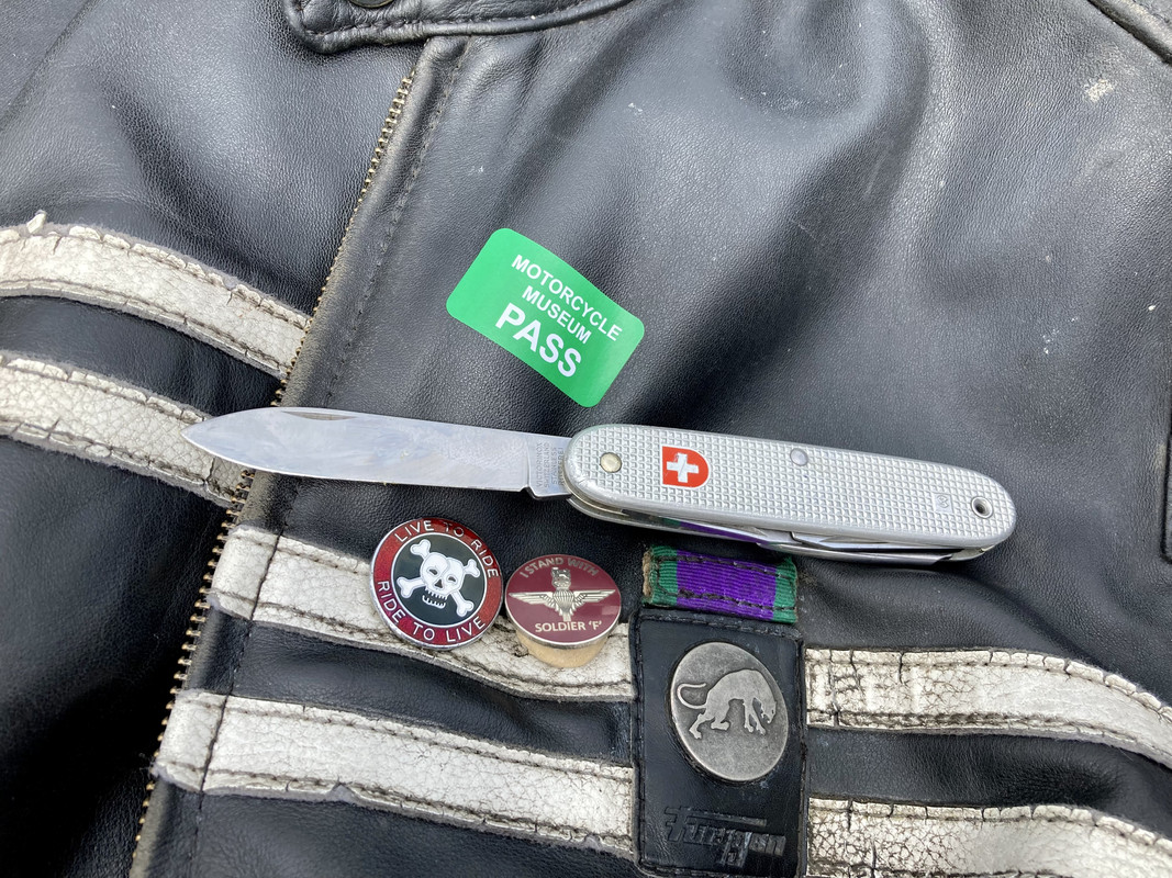 3231A4C4-C57B-476C-9EA7-F1CCD5D24F30