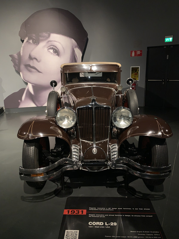 19521782-5624-4085-8BB9-F9596C4463D2