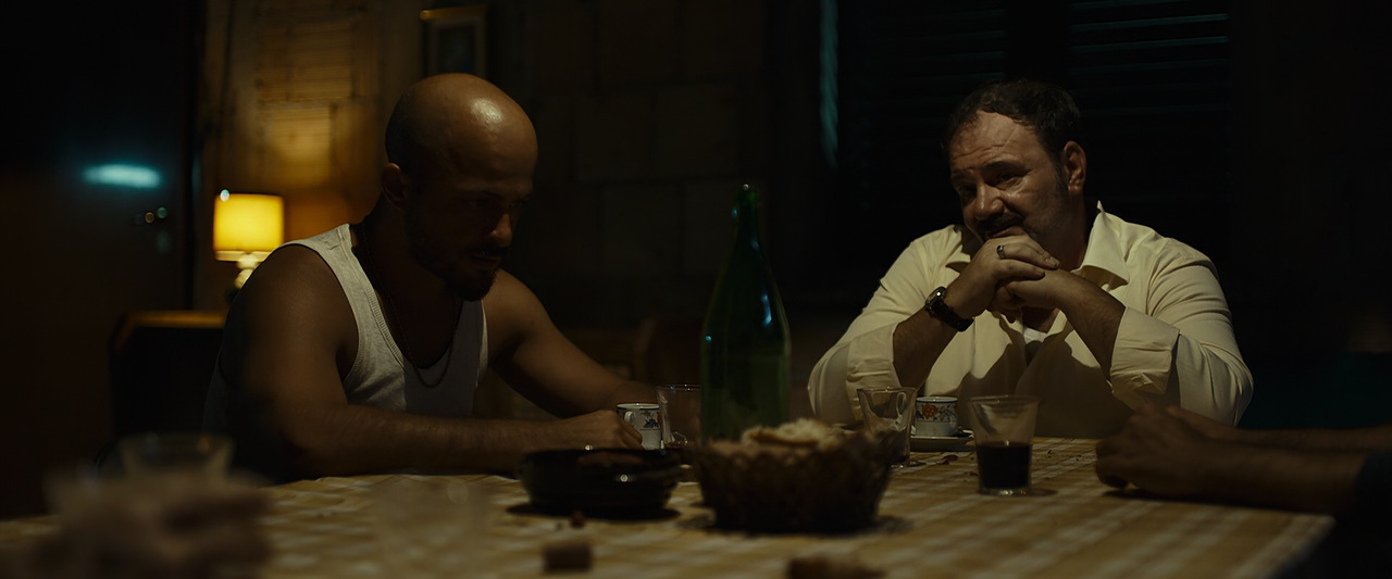 ZeroZeroZero.S01E03.Miranda.1080p.10bit.BluRay.AAC5.1.HEVC-Vyndros.mkv_snapshot_43.09_[2020.06.08_16