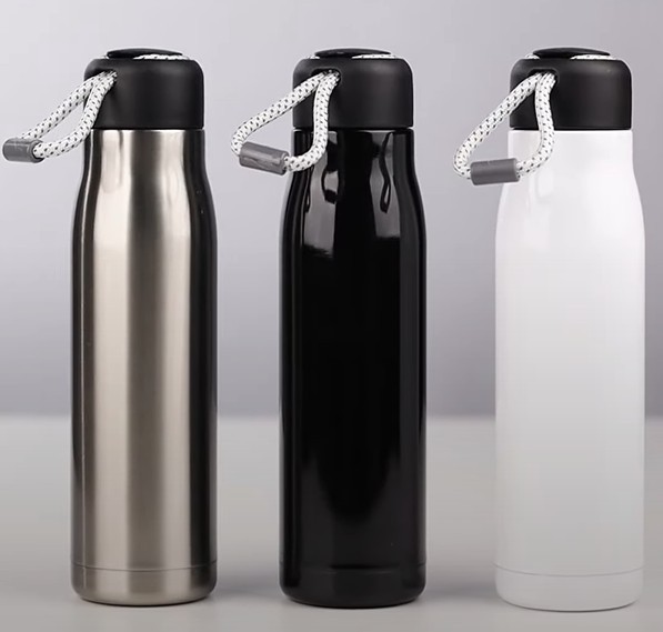 Garrafa Térmica de 550ml com Parede Dupla e Alça Preta