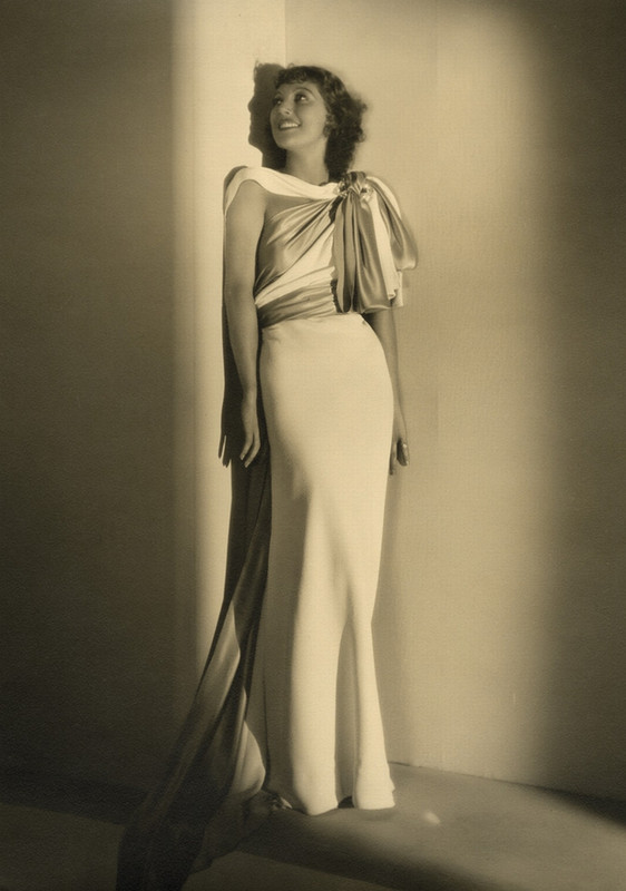 loretta_young_b06