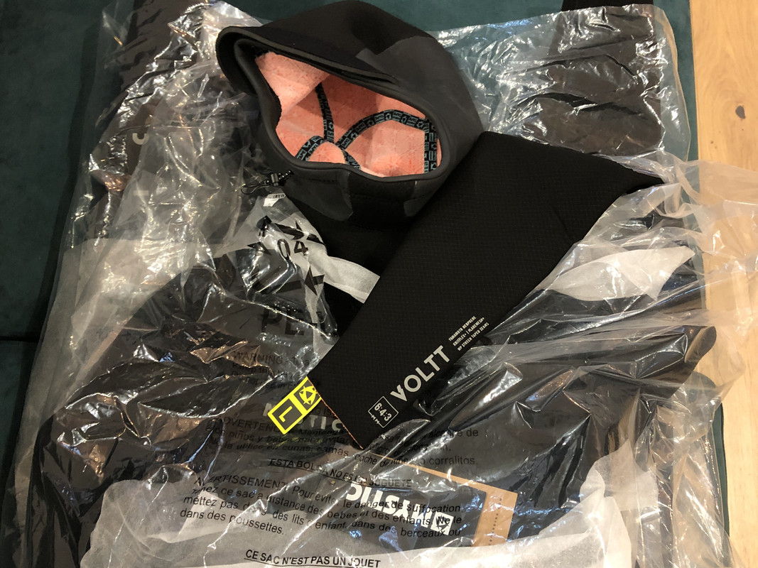 931FB52B-4B40-4269-AEAA-8D7AB241D690