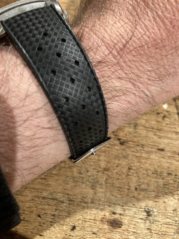 2897E6FF-A4F4-4D16-9717-017BBA3D4EE5