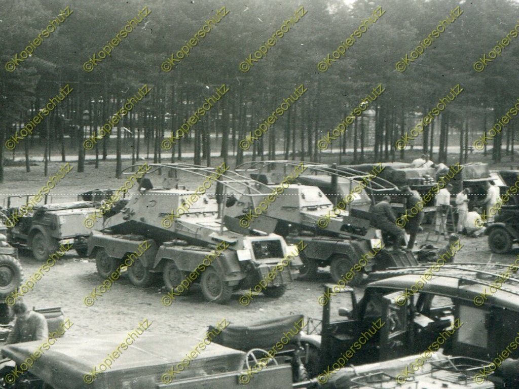 Foto, Pz.N.A.39, Panzerfunkwagen Sdkfz. 263 (8 R