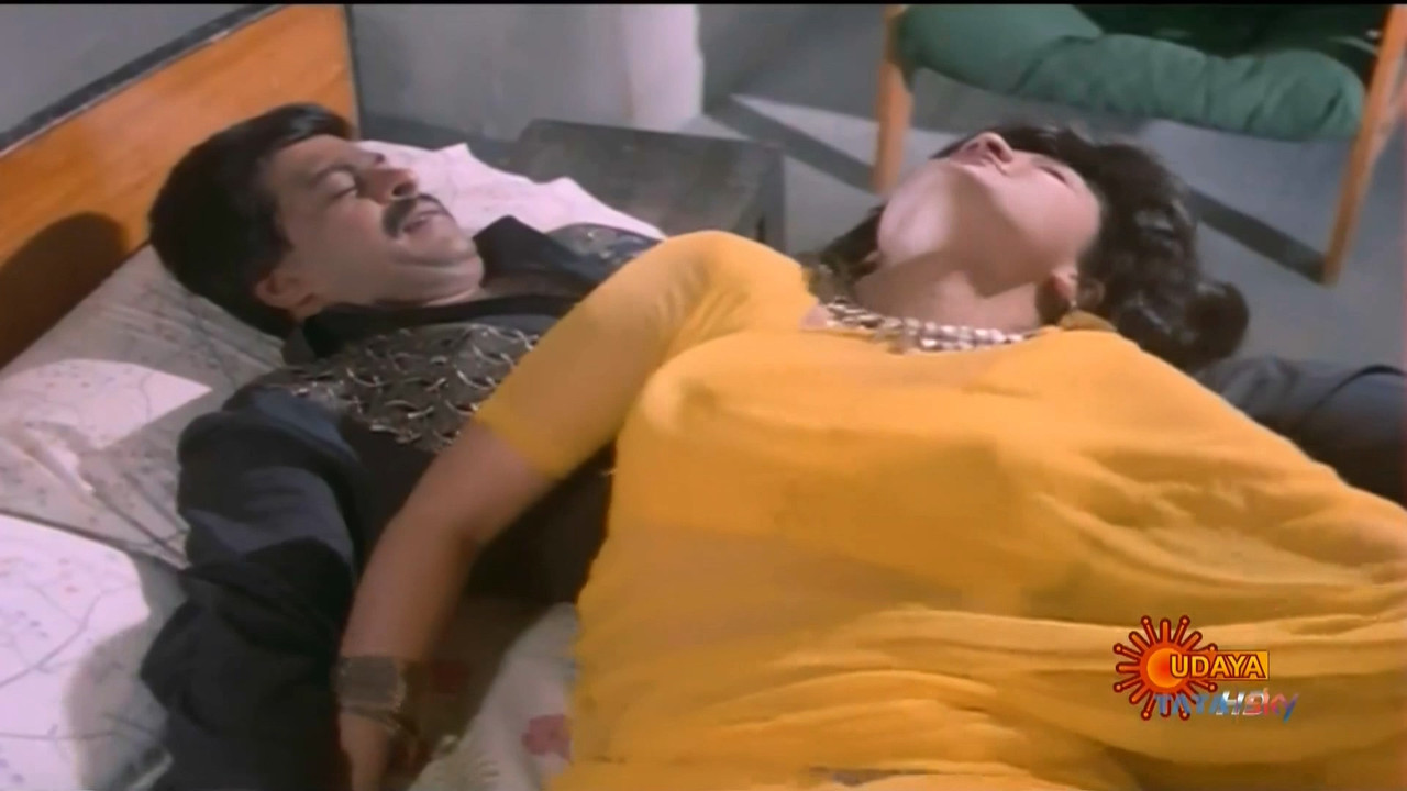 Vanitha Vasu Hot NR.mp4_20210825_072444.020