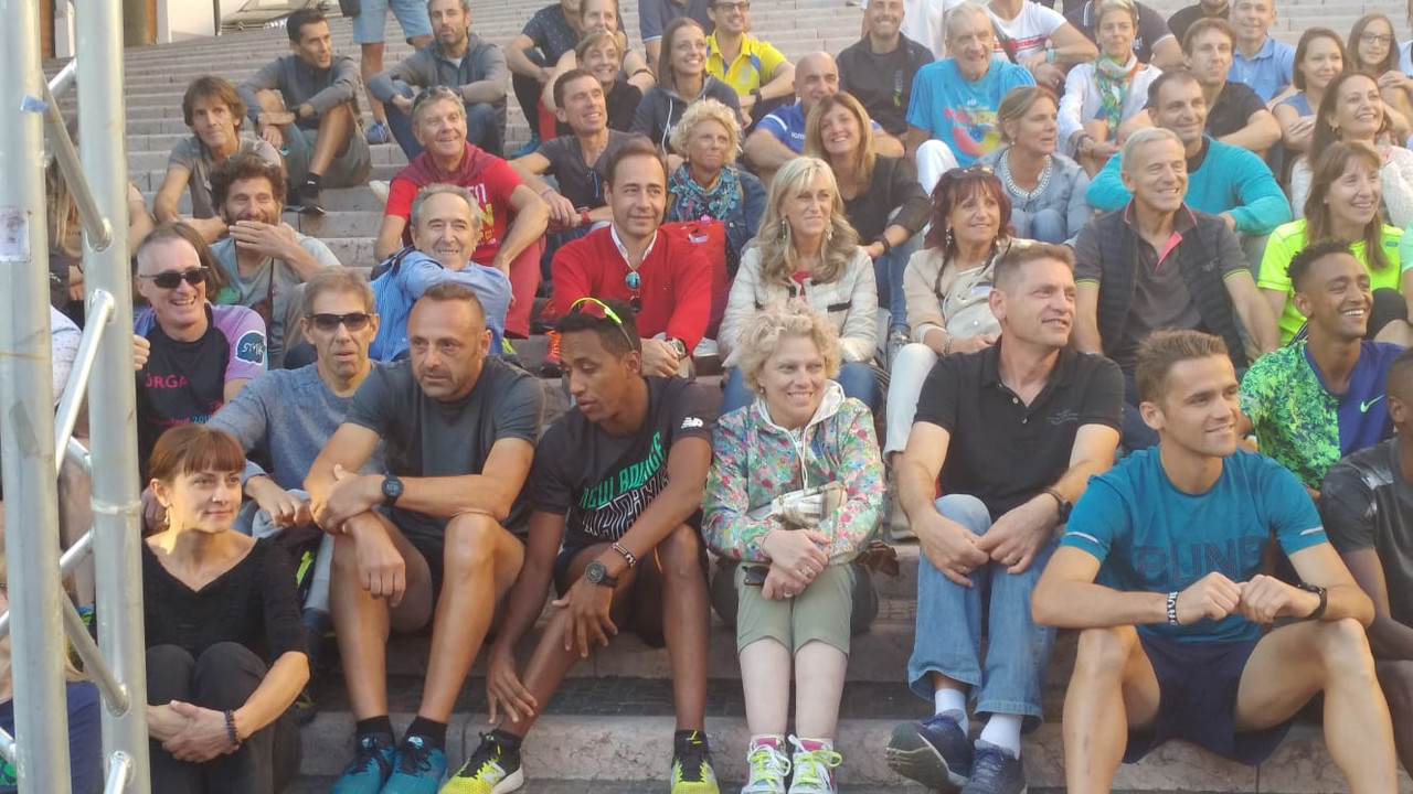 EA75607F-EA89-418D-A55F-40DC9A951F5C