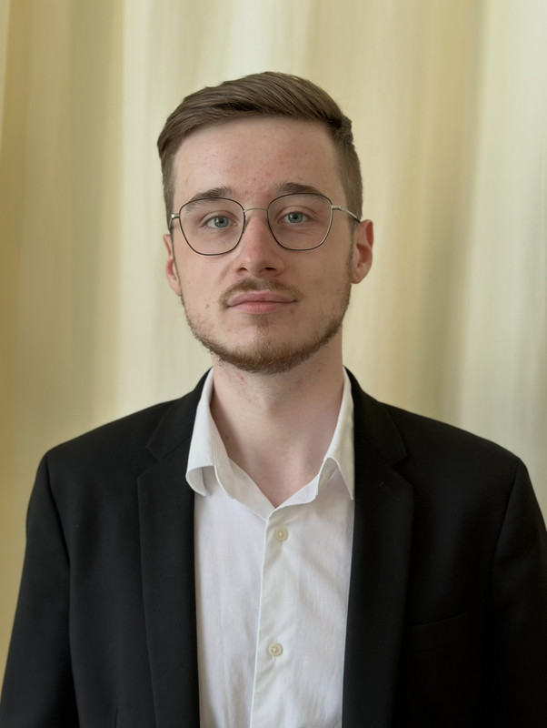 Ross — English for Non-Native Speakers Trainer