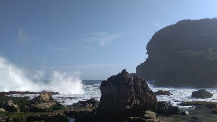 Pantai Sembukan.