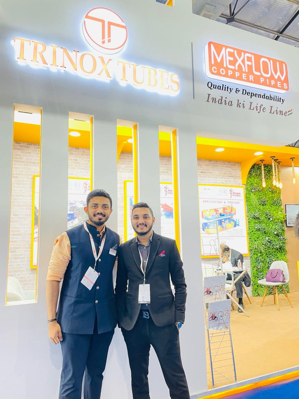 Mexflow Team at the Medical Fair 2024