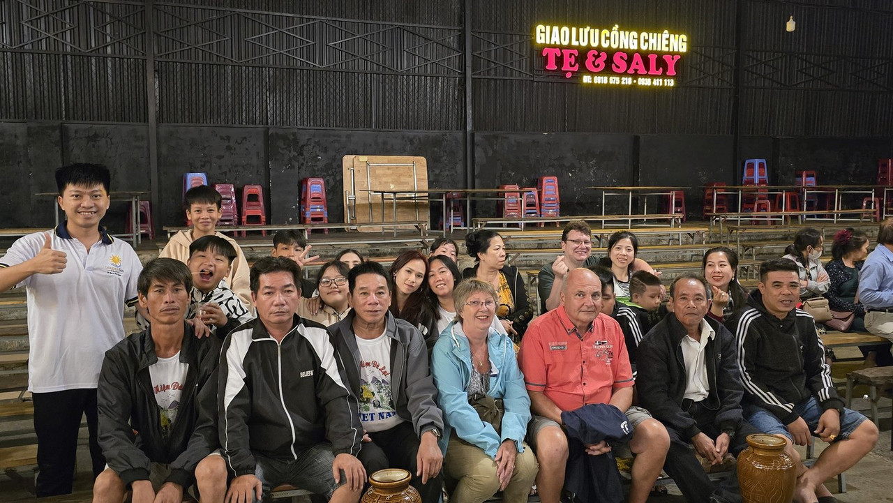 Đội ngũ Golden Sun Travel