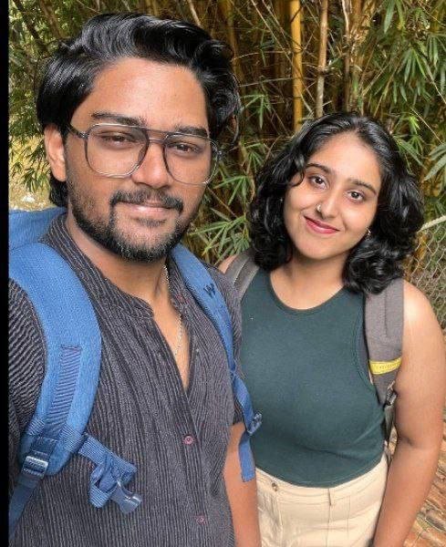 Indian Chubby Girlfriend Threesome Sex MMS