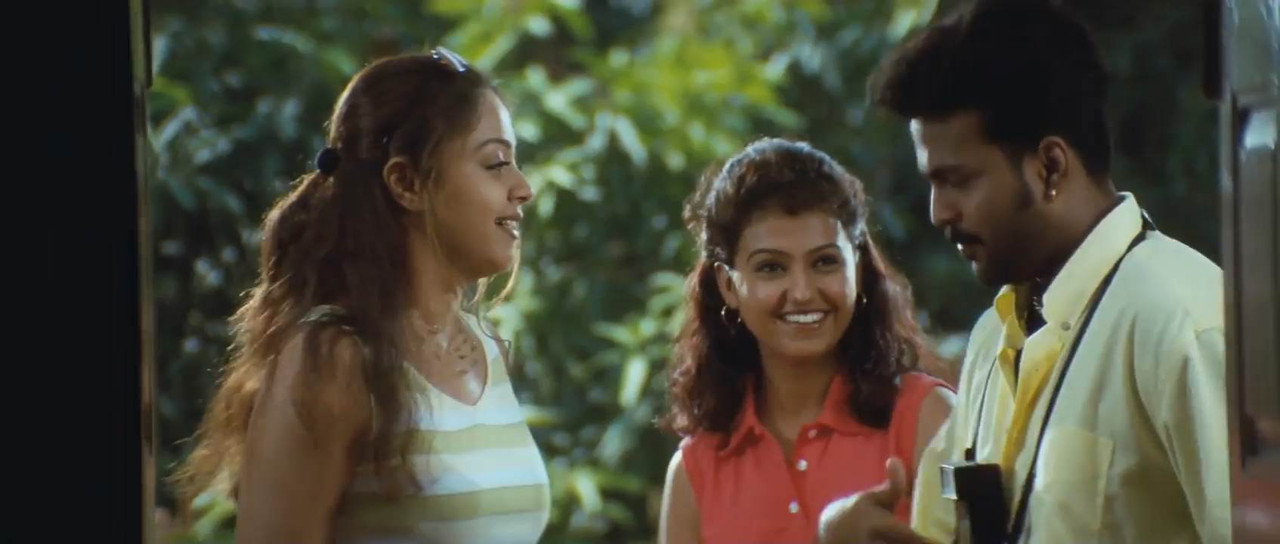 Poovellam Un Vasam 2001 WebRip [Tamil] 480p, 720p ESub Screenshot