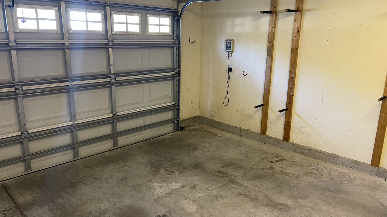 9DFD8130-CF53-48D7-8188-7F36AFC92AE5