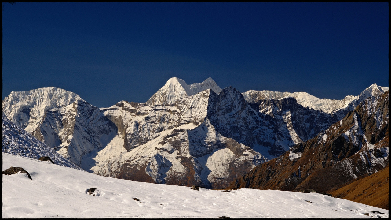 Día 10. Dingboche a Chukhung via Duwo Lakes - Everest Three Passes Trek: tres pasos, tres cimas, tres campos base (8)