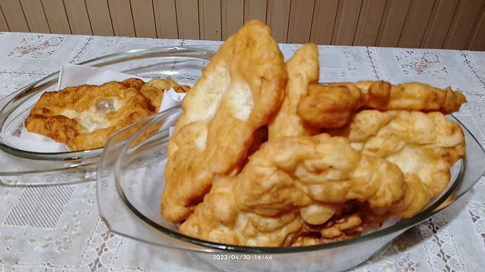 https://i.postimg.cc/xdpkzVf1/langos-2022-04-30.jpg