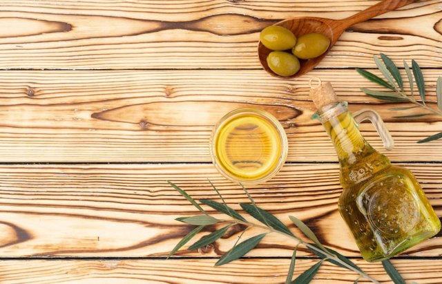 Piojos, un desagradable problema que puede combatir con remedios caseros Aceite-oliva