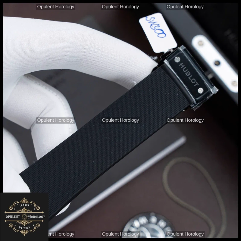 Hublot Classic Fusion Black Ceramic Carbon Dial Automatic 42mm