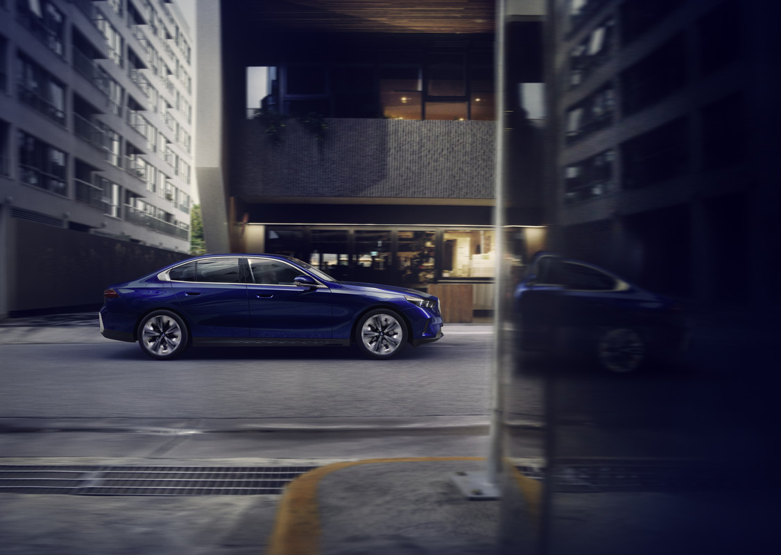 P90551981_highRes_the-new-bmw-540d-xdr