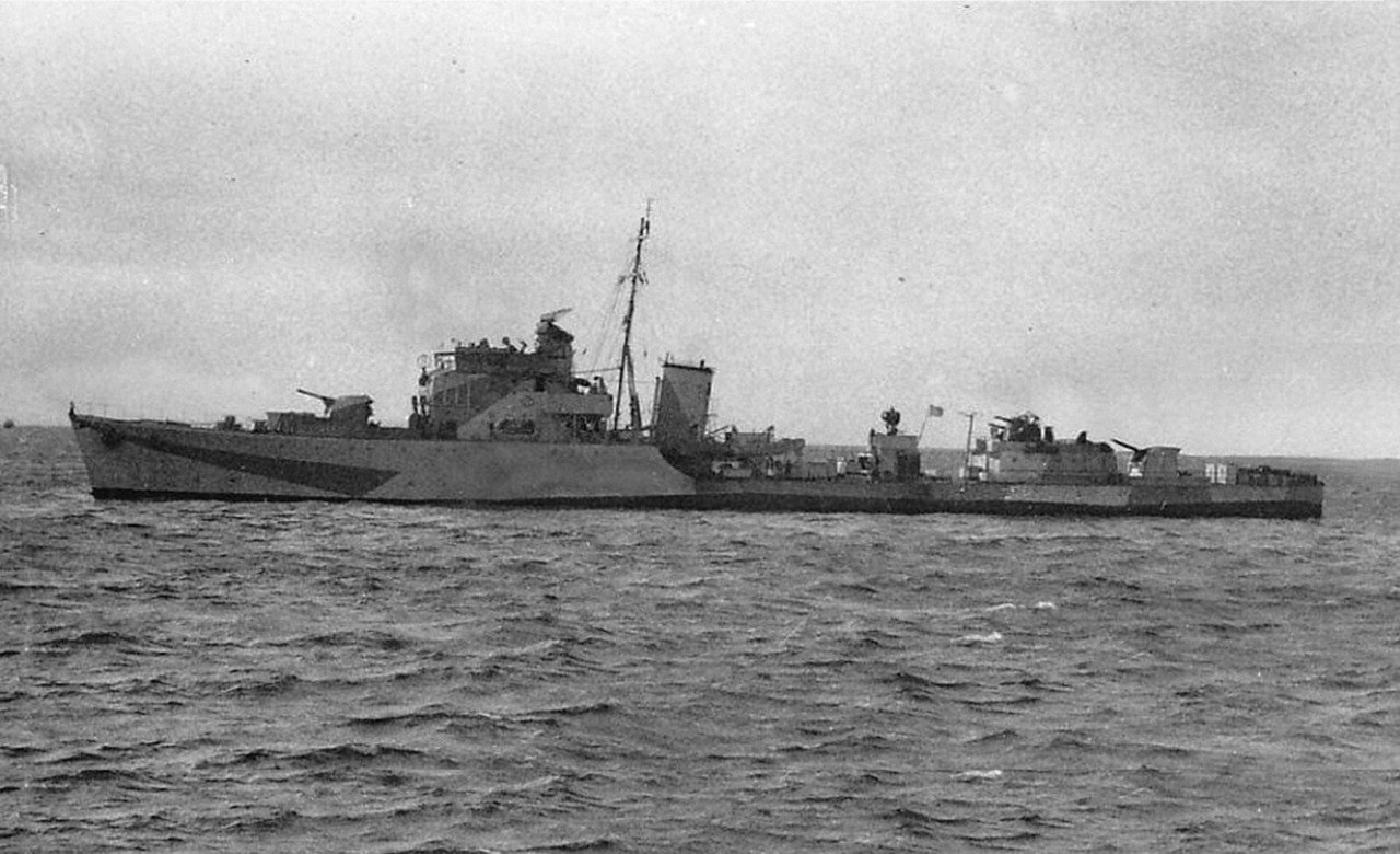 https://i.postimg.cc/xdtJyV6Y/hms-pytchley-1.jpg