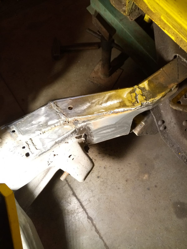 D4023E09-1CB1-432A-8C7B-D2BF1B609D9E