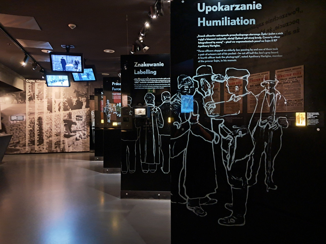Varsovia 2024 la ciudad Fénix que resurgió de sus cenizas. - Blogs of Poland - Dia 2-Museo del alzamiento, museo Polin y gueto judío (27)