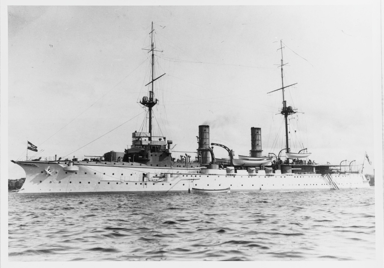 SMS-Victoria-Louise-alrededor-de-1908.jpg