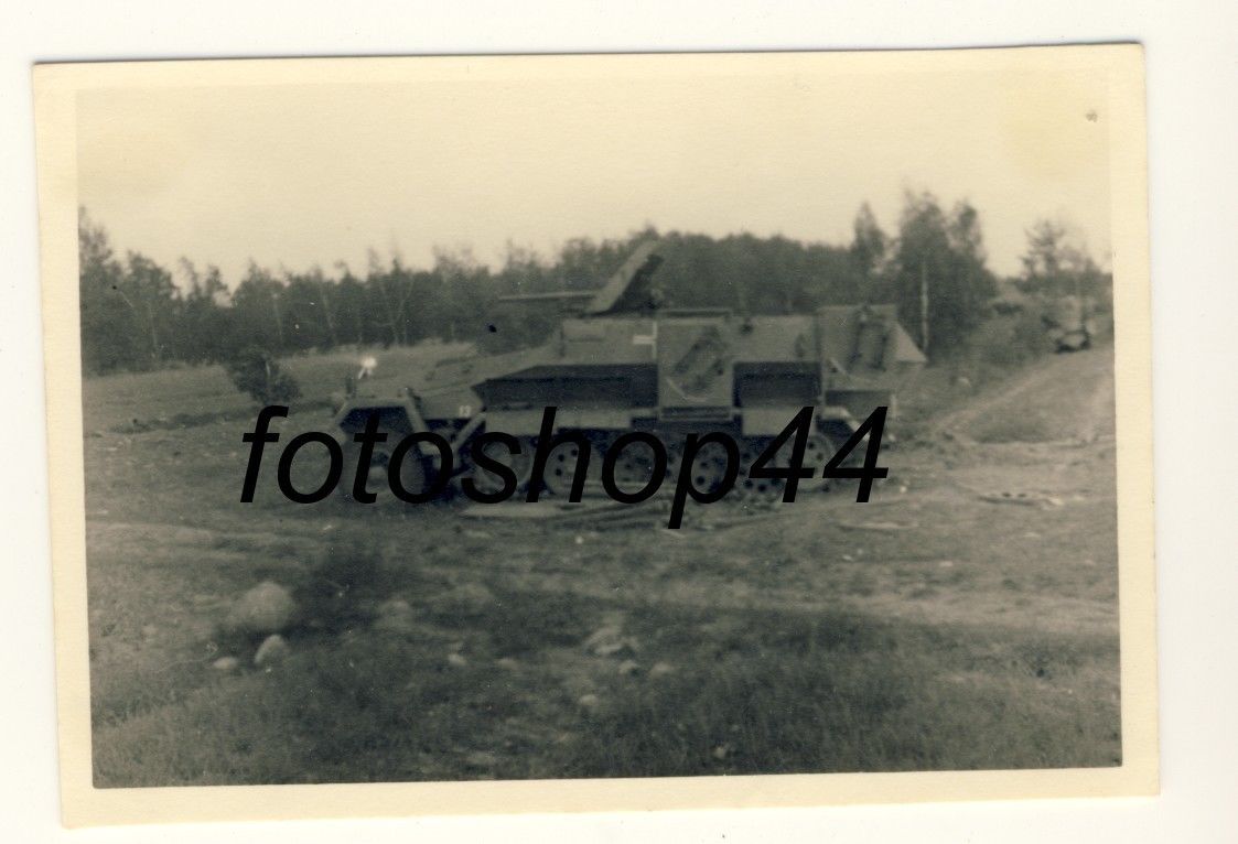 WH SdKFZ Schützenpanzer mit Aufbau Pak Geschütz