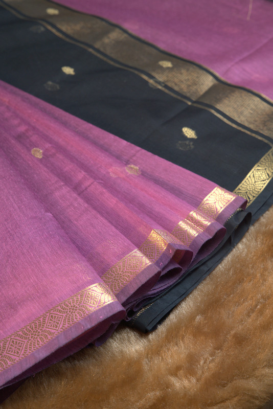 Rokea by RK Premium Handloom